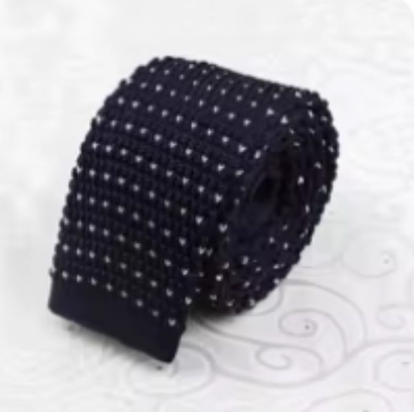 Mens Navy Knit Tie pattern